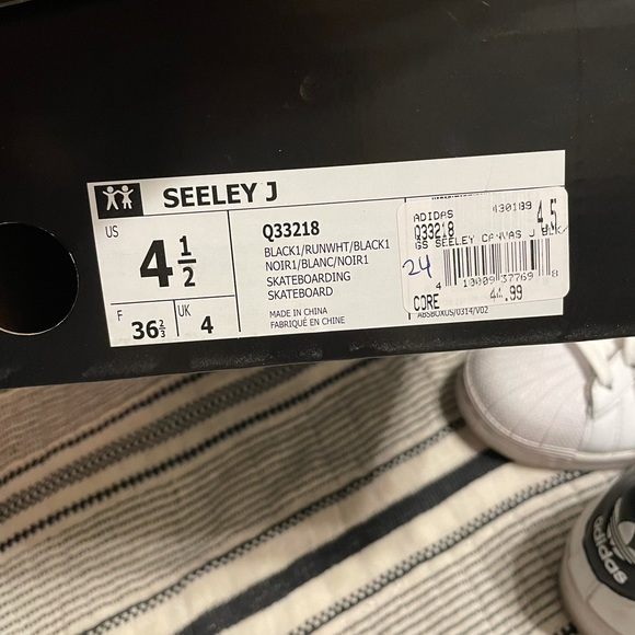 Adidas superstars - Picture 4 of 4